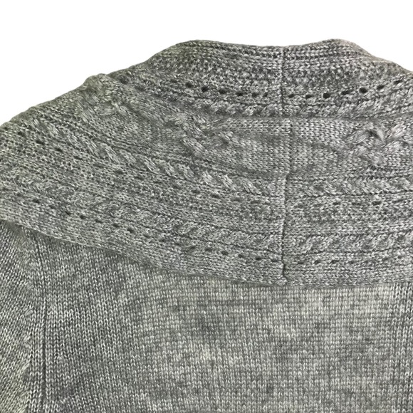 White House Black Market Women's Cardigan Gray Cabled Shawl Collar Coverup Sz XS - Picture 12 of 14